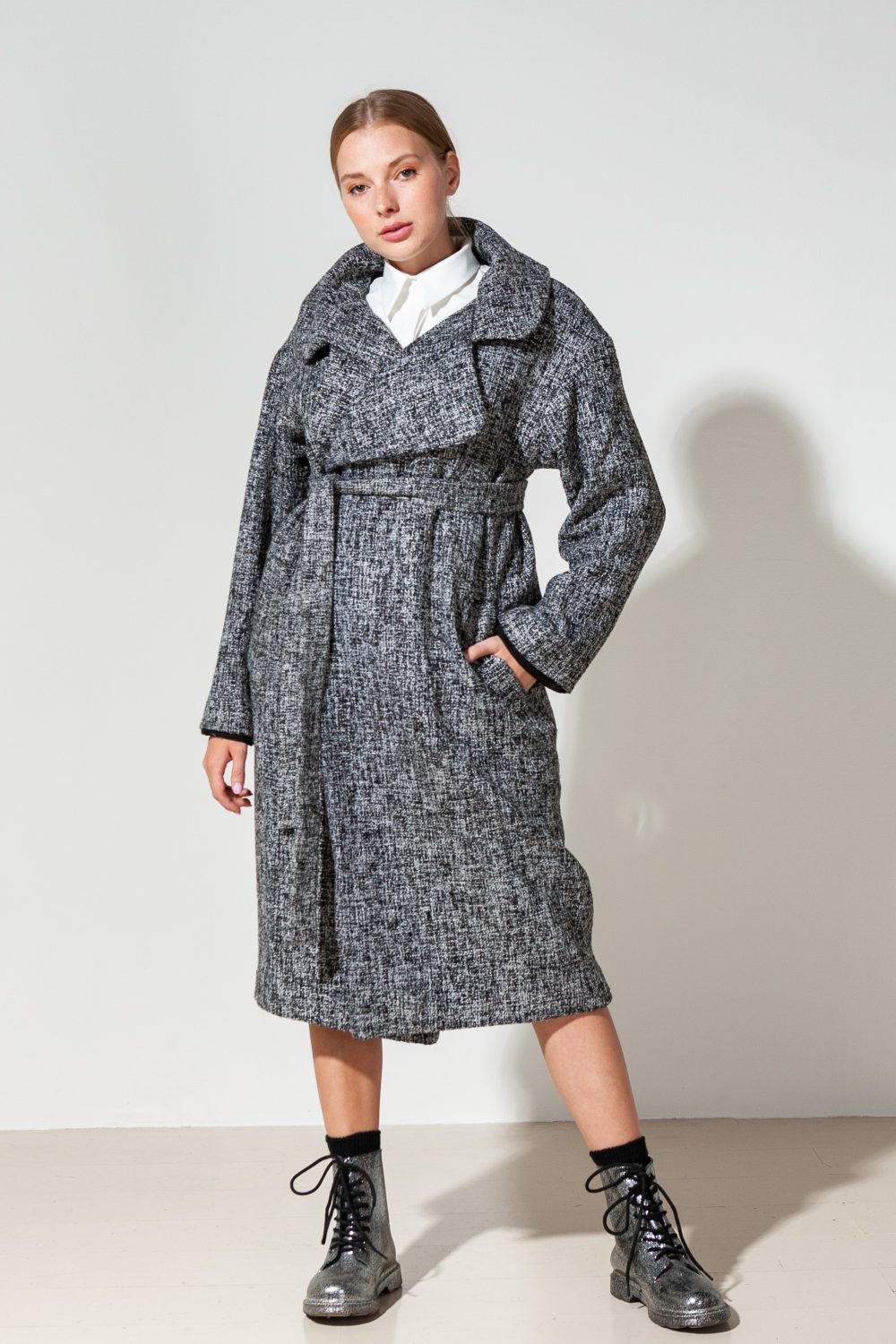 Женское серое пальто MURMANSK