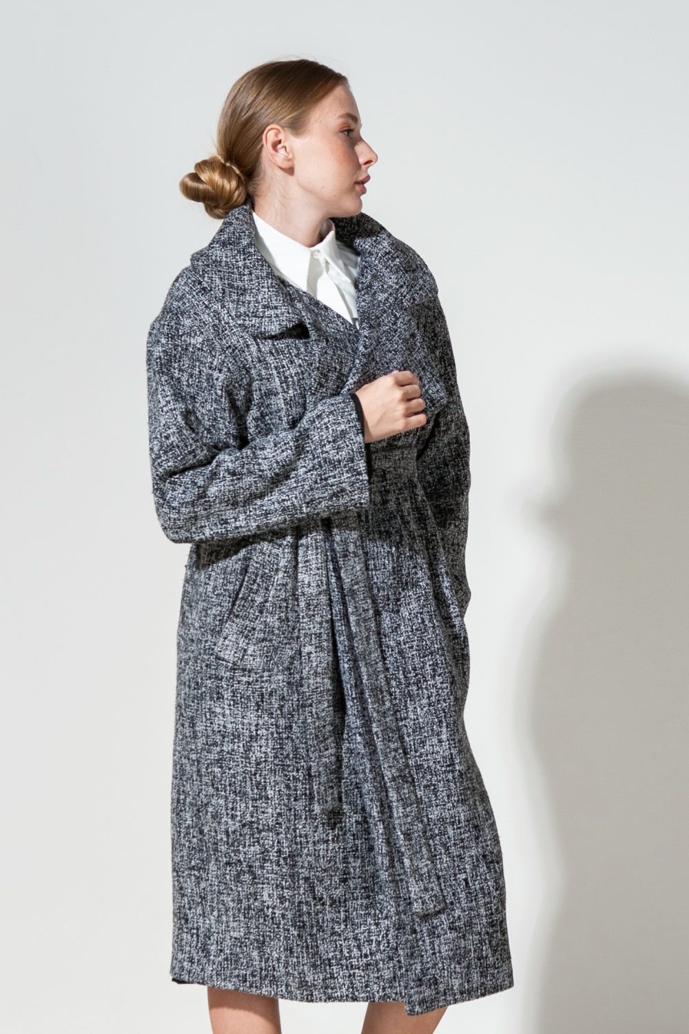 Женское серое пальто MURMANSK