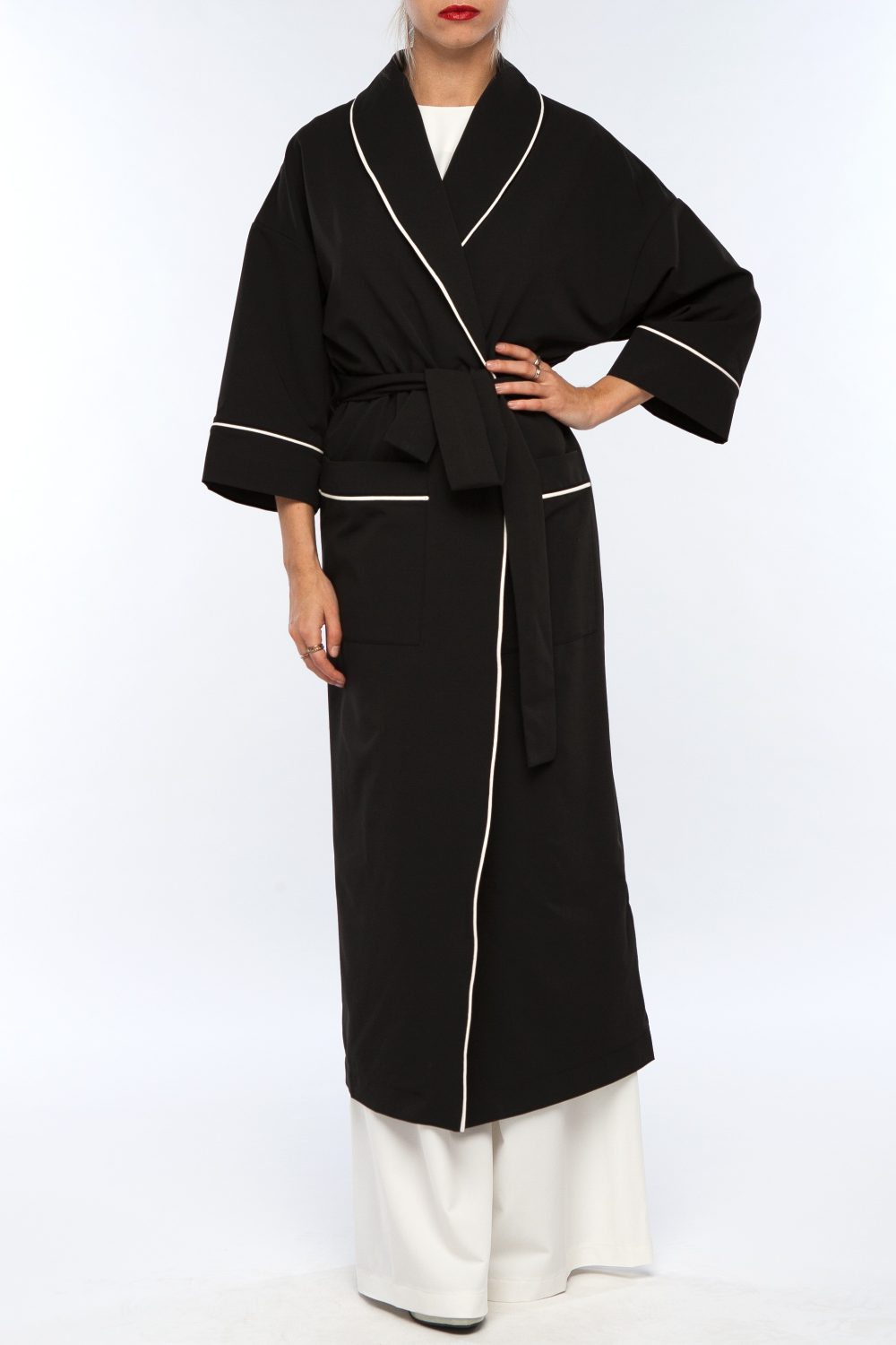 Черное кимоно